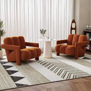 Canapé de style crème nordique avec plusieurs chaises de couleur variée, adapté au salon, à la chambre et aux salons de beauté (chaises d'attente). - Product Image 1