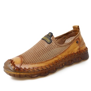 Chaussures Aquatiques Homme Séchage Rapide Légères à Enfiler Sandales de Plage Respirantes Tige en Maille Chaussures de Marche de Haute Qualité Vente en Gros - Product Image 1