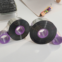 Matériau de code à barres en résine de cire de ruban de transfert thermique de 33mm * 500M avec encre à l'intérieur/à l'extérieur près du bord TTO pour imprimante VJ Markem