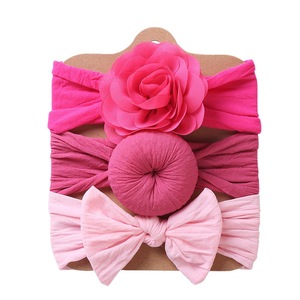Nuevo Juego de Tres Diademas para Bebé con Lazo de <span class=keywords><strong>Flores</strong></span>, Lindas Diademas Elásticas para Niñas, Estilo Europeo-Americano, Accesorios para el Cabello Hechos a Mano - Product Image 5