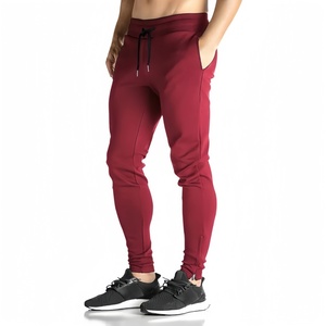 Pantalons de jogging pour hommes en gros, design de logo personnalisé, essentiels, respirants, doux pour la peau, prix bas - Product Image 2
