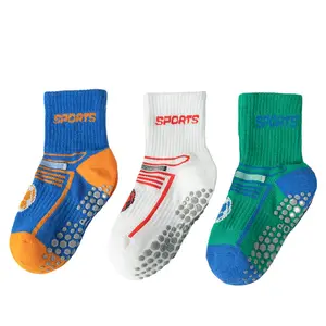 wholesale white single color ankle bamboo breathable compression soccer sport junior children school boys socks non skid grip