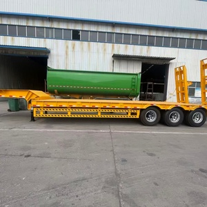 Semi-<span class=keywords><strong>remorque</strong></span> à plateau surbaissé renforcé 3 essieux avec rampe de chargement à ressorts robustes, <span class=keywords><strong>châssis</strong></span> en acier jaune pour la logistique transfrontalière de machines - Product Image 3