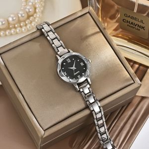 Montre à quartz vintage minimaliste pour femme, petite et élégante, avec un petit cadran rond et un bracelet en métal – idéale pour les étudiantes. - Product Image 3