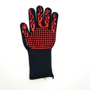 ถุงมือกันความร้อนซิลิโคนคู่สีดำสำหรับครัว ป้องกันการลื่น ใช้กับเตาอบ ปิ้งย่าง บาร์บีคิว สำหรับทำอาหาร - Product Image 2