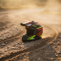 Casque de moto tout-terrain de haute qualité en ABS, certifié ECE/DOT, personnalisable, ventilé et sécurisé
