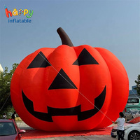 Chat noir gonflable d'Halloween sur citrouille, modèle de chat gonflable avec chapeau de sorcière pour la décoration extérieure de jardin et de centre commercial