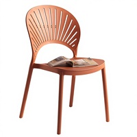 Chaise de salle à manger, mobilier de maison, robuste, stable, design moderne et simple, empilable, dossier épaissi, chaise en plastique pour salon/salle à manger
