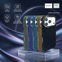 Étui de téléphone en cuir PU monogramme premium - Cadre de caméra surélevé, boutons métalliques antichoc, protection complète pour iPhone 15 18 Pro