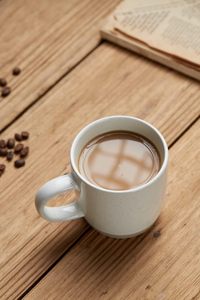 Mug à café, thé au lait ou bière en bois de caoutchouc écologique de haute qualité avec poignée, style moderne pour le camping et la randonnée - Product Image 2