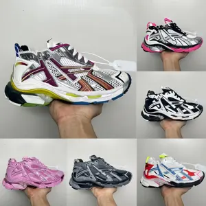 รองเท้าผ้าใบผู้ชายคุณภาพสูง ดีไซน์หรูหรา สไตล์ลำลอง เดินสบาย หนังแก้วผสมผ้าตาข่าย - Product Image 1