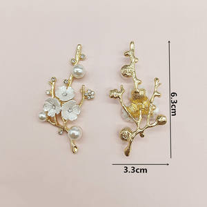 Branche de style fleur de prunier de la nouvelle mariée de style ancien de Lutin, tige d'arbre, fleur et accessoire de bijoux incrustés de diamants alliage de bricolage - Product Image 4