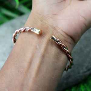 คุณภาพหนึ่งที่ทำด้วยมือ unisex งานฝีมือโลหะคลาสสิกชาติพันธุ์ทองมุกสร้อยข้อมือแฟชั่นกลุ่มเป้าหมาย unisex - Product Image 5