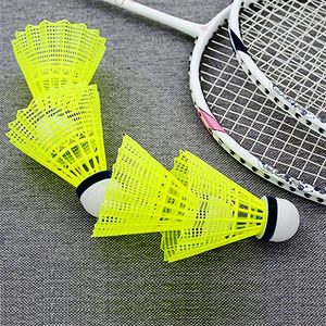 Fabrication 2024 Best-seller Matériau léger en nylon pour badminton Nouveau badminton bon marché et durable pour l'entraînement <span class=keywords><strong>Berserk</strong></span> - Product Image 5