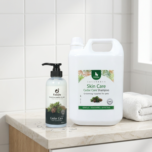 Produits de soins pour animaux de compagnie en gros : Shampoing pour animaux au cèdre à formule douce pour peaux sensibles - Product Image 2