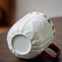 Mug en céramique de Noël avec motif de Père Noël en relief, de haute esthétique, vente en gros - Cadeau d'entreprise, style américain, fait main, luxe, capacité 301-400 ml