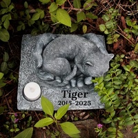 Statue commémorative de chat en résine - Nom/date gravable, design tenant la main avec support de bougie, accent oral, idéal pour marquer un jardin