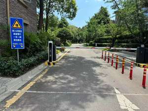 Écosystème d'automatisation de stationnement entièrement intégré pour voitures et motos en Chine, norme ultime pour les grands complexes commerciaux EBO-TECH S7 - Product Image 2