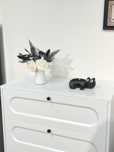 Commode à tiroirs ronde à double couche avec design en relief, en acier laminé à froid, personnalisable pour la salle familiale - Product Image 3