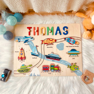 Jeu éducatif en bois Thomas pour enfants de 2 à 4 ans, puzzle de transport avec véhicules et personnalisation du nom, unisexe - Product Image 5