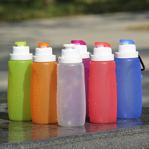 Vente flash : Bouteilles d'eau en silicone pliables et écologiques personnalisées avec logo sur mesure - Product Image 3