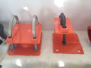 Staffa a pavimento per tubo pompa calcestruzzo Forged <span class=keywords><strong>Putzmeister</strong></span> con bulloni a U, misura 4"-5" - Product Image 2