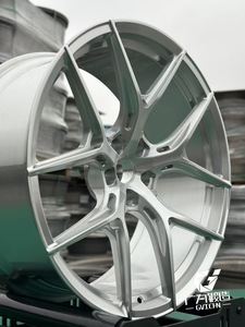 Jante en Alliage d'Aluminium Forgé Monobloc Multi-Branches 16-26 Pouces 5x112 5x114.3 5x120 avec Moyeu et Finition Polie 8J 30 pour Voitures Audi - Product Image 6