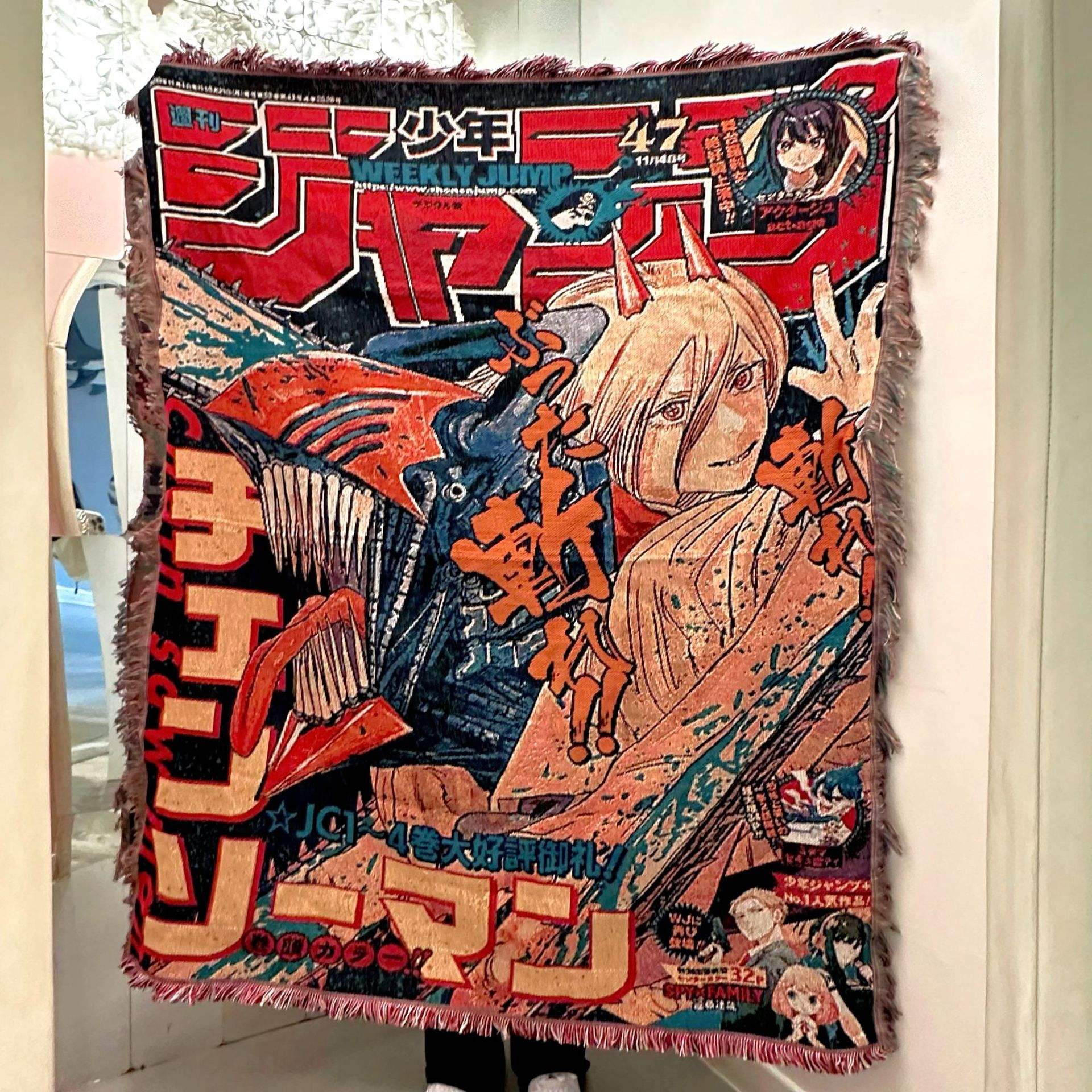 Homme à la tronçonneuse