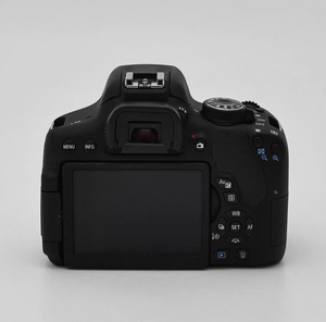 Cámara DSLR EOS 750D Negra, Cuerpo de Cámara Réflex Digital Profesional, Sin Lente Incluida - Product Image 2