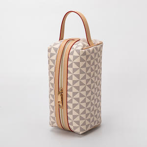 Silken Hard-bitten Rescindable UV Preotection Kit cosmétique en cuir synthétique Dandy Good <span class=keywords><strong>happy</strong></span> Vanity Bag pour les amis - Product Image 3