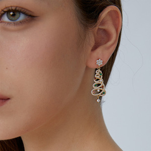 Pendientes de tuerca de cobre de moda 5A con diseño de árbol de Navidad chapado en oro Real suministro ODM patrón de animales a granel Material principal latón - Product Image 5