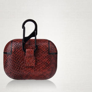 Étui en cuir PU à motif de serpent personnalisé Laudtec pour <span class=keywords><strong>AirPods</strong></span> <span class=keywords><strong>Pro</strong></span> <span class=keywords><strong>2</strong></span> Housse de protection pour écouteurs à la mode Style de créateur - Product Image 6