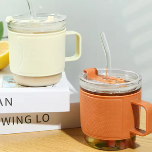 Mug de voyage en verre sans BPA de 12 oz avec manchon en silicone protecteur, résistant à la chaleur, bouteille d'eau réutilisable avec poignée pour la maison et l'extérieur - Product Image 2