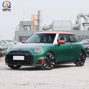 <span class=keywords><strong>MINI</strong></span> <span class=keywords><strong>JCW</strong></span> 2024 - Véhicule électrique haute performance - Compact élégant avec configuration sportive - Product Image 1