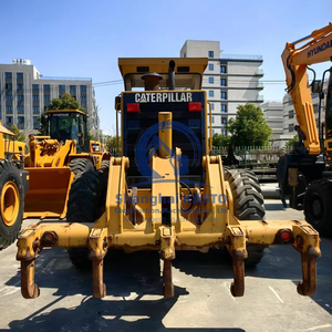 آلة ممهدة بمحركات مستعملة صنعت في اليابان: قط من من نوع CAT من من نوع K من من من نوع g من من من نوع GD511 GD623 GD805 - Product Image 1