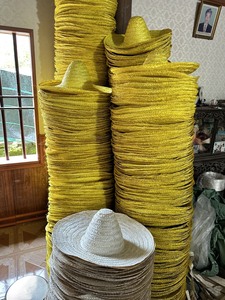 Chapeau de paille naturel de vente chaude chapeau de protection solaire écologique pour la plage et l'extérieur du Vietnam 2025 - Product Image 6