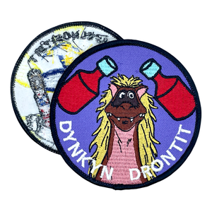 Tùy Chỉnh Mô Hình Khác Nhau Thiết Kế Thêu Huy Hiệu Bán Buôn Bền May Trên Biểu Tượng Lưu Niệm Đính Thêu Vá - Product Image 3