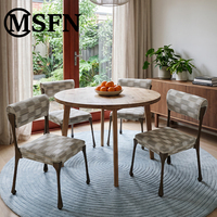 Chaise de salle à manger moderne et durable avec cadre en aluminium et tissu à carreaux sans accoudoirs pour la maison, le bureau à domicile, l'appartement, l'hôtel