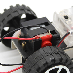 ชุดประกอบรถยนต์โลหะ 4WD ของเล่นวิทยาศาสตร์เพื่อการศึกษาสำหรับเด็กอายุ 7-9 ปี ใช้พลังงานจากแบตเตอรี่ - Product Image 4