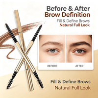 Crayon à sourcils de précision à double embout, une extrémité définit et repulpe, l'autre estompe et dompte pour des sourcils parfaits