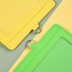 Porte-badge professionnel en cuir PU 8,3*10,4 cm avec double fente pour <span class=keywords><strong>cartes</strong></span> – Prix usine - Product Image 4