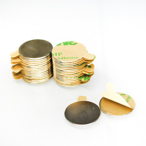 Haute qualité forte qualité N35 3/4x1/8 pouces aimants auto-adhésifs aimant de disque 20mm x 3mm pour Surface <span class=keywords><strong>ferromagnétique</strong></span> - Product Image 2