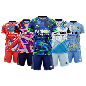 เสื้อฟุตบอลพรีเมียมทันสมัย คอกลม แบบสั่งทำพิเศษ OEM ระบายอากาศ แห้งเร็ว 100% โพลีเอสเตอร์ ปรับแต่งได้ สำหรับผู้ชาย - Product Image 3