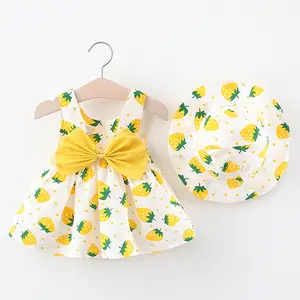 Venta al por mayor diseñador de la fresa vestido-Nueva llegada de diseño de verano lindo niños ropa impresión fresa vestido bebé niñas vestido para enviar sombrero