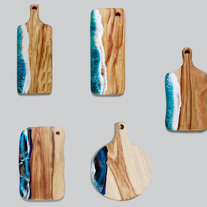Tabla de Cortar de Madera de Olivo con Diseño de Resina Artística de Olas del Océano, Tabla Redonda para Servir Pizza y Queso - Product Image 6