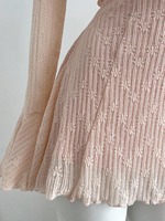 Ensemble deux pièces pour femmes : mini-robe plissée rose poudré et boléro à manches évasées, vente en gros, sur mesure