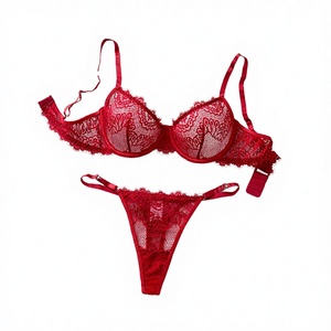 Ensemble de lingerie sexy en <span class=keywords><strong>dentelle</strong></span> noire brodée de fleurs avec <span class=keywords><strong>soutien</strong></span>-<span class=keywords><strong>gorge</strong></span> et string transparent taille basse – Vente en gros - Product Image 3