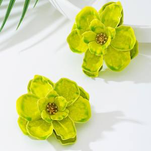 Coppia di eleganti orecchini a forma di fiore a forma di fiore con anima a forma di fiore tridimensionale in lega a forma di petalo per gioco quotidiano e regalo da donna - Product Image 4