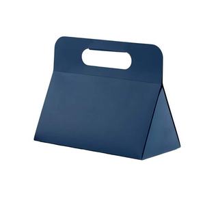 Boîte de découverte de parfums élégante, emballage de luxe personnalisé pour flacons d'échantillons et bouteilles de voyage - Product Image 1