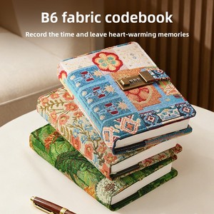 Carnet de notes B6 en tissu avec cadenas pour étudiant, petit carnet de bord au design frais et aux couleurs vives, idéal comme cadeau - Product Image 2